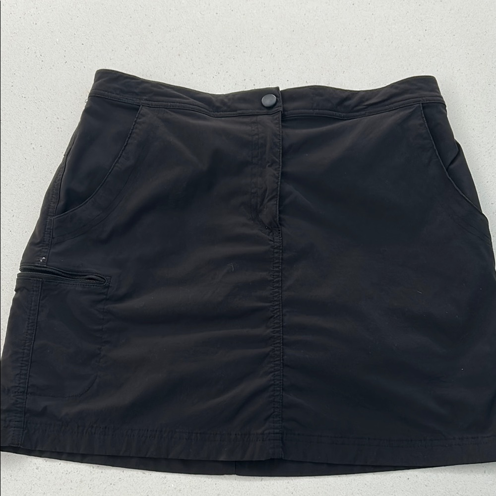 L.L. Bean Trail Skort mid rise waist with Pockets